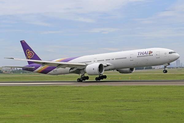 Airbus A350 Společnosti Thai Airways Během Letu · Základová fotografie zdarma