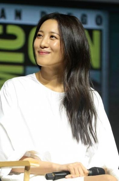 Claudia Kim - Wikipedia