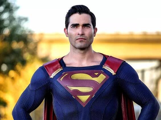 Tyler Hoechlin as Superman on 'Supergirl'