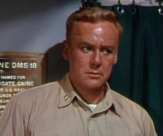 Van Johnson Biography - Facts, Childhood, Family Life & Achievements