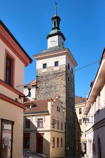 Soubor:Loket Černá věž duben 2025.jpg – Wikipedie