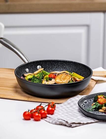 Scratch Guard 25cm Non Stick Frying Pan