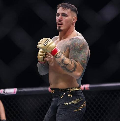 Tom Aspinall’s father open to son booking boxing match: ‘The UFC ain’t paying that type of money’
