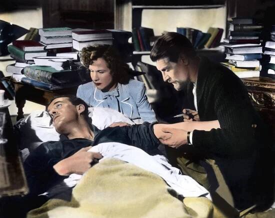 A MATTER OF LIFE AND DEATH, (aka STAIRWAY TO HEAVEN), from left: David Niven, Kim Hunter, Roger Livesey, 1946