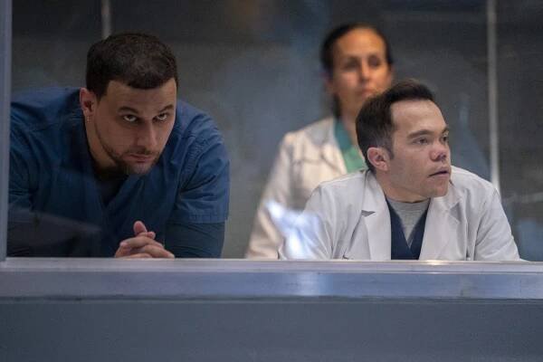 Nemocnice New Amsterdam - How Can I Help? - Z filmu - Alejandro Hernandez, Matthew Jeffers