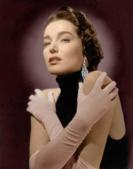 Book Review - Julie Adams Classic Images