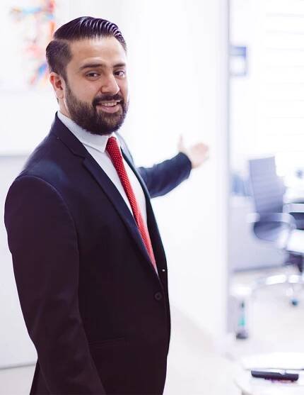Specialist - Dr. Marcos González - Conoce su trayectoria