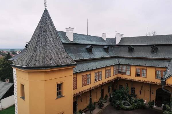 Zámek Slatiňany - Slatiňany, Východní Čechy | Regiontourist.cz