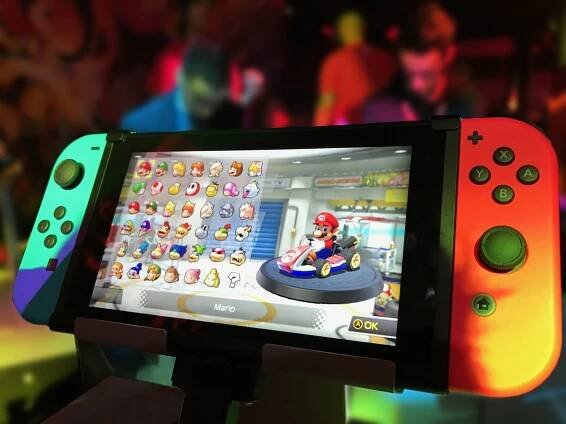 Nintendo Switch oslavil páté výročí. Proč je momentálně nejprodávanější konzolí na světě?
