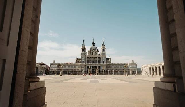 Small Group Madrid Walking Tours & Food Tours | Take Walks