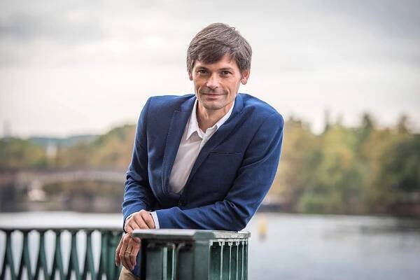 Marek Hilšer o svých zkušenostech z české lékařské humanitární mise v rovníkové Africe