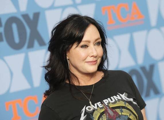 Shannen Doherty, ‘Beverly Hills, 90210’ and ‘Charmed’ star, dead at 53