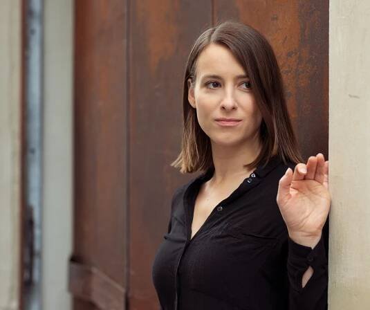 Portrait von Christina Scherrer. Foto von Johannes Siglaer.
