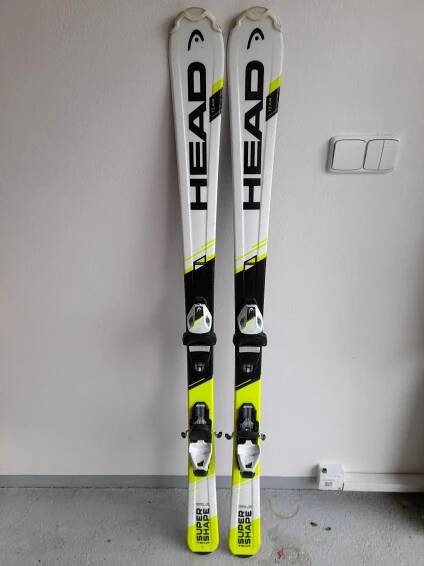 Lyže sjezdové Head 147 CM použité