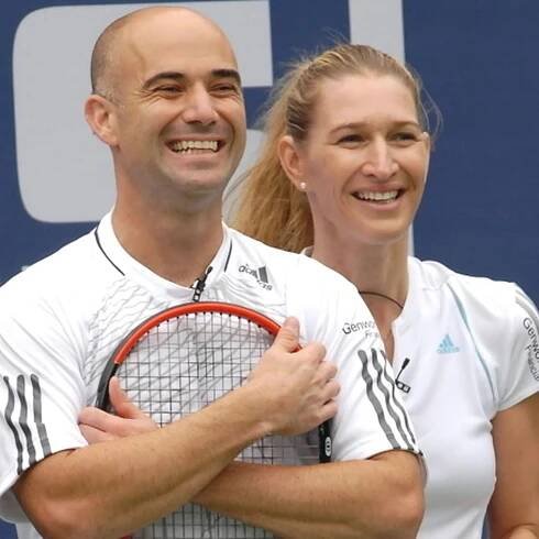 V pražské O2 areně se představí Agassi i Gráfová