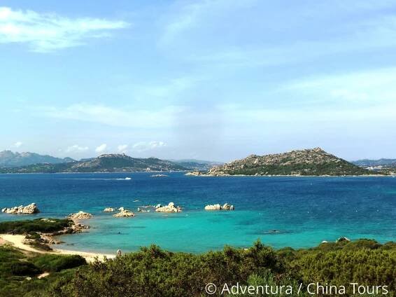 Sardinie – smaragdový ostrov na kole