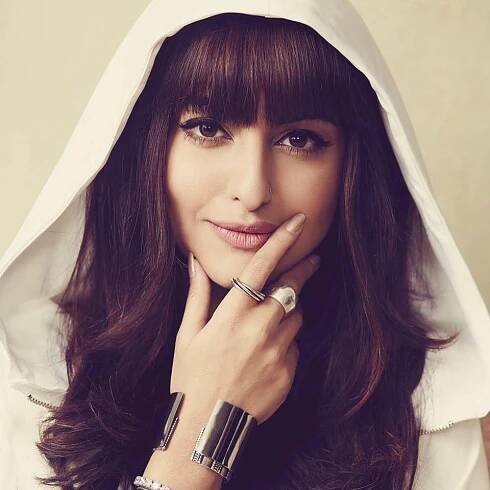 Sonakshi Sinha Haircut Fringe