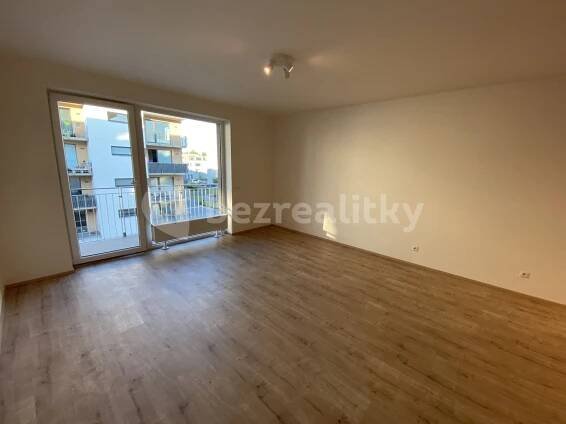 Pronájem bytu 2+kk 58 m², Antonína Petrofa, Hradec Králové, Královéhradecký kraj