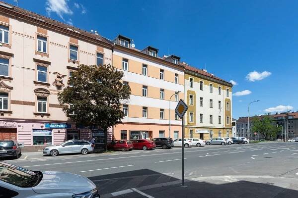Prodej bytu 1+kk 29 m², Novovysočanská, Praha, Praha