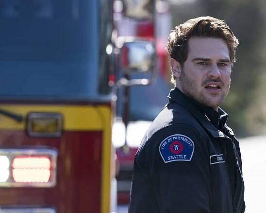 Station 19 - Záleží na každé vteřině - Z filmu - Grey Damon