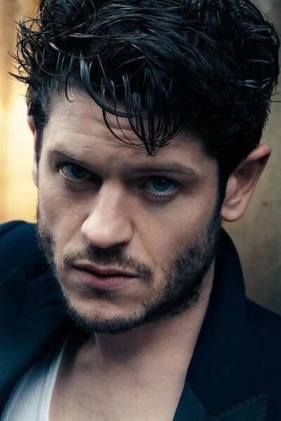 Iwan Rheon herec