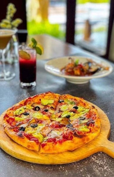Homemade-Pizza-Quattro-Stagioni