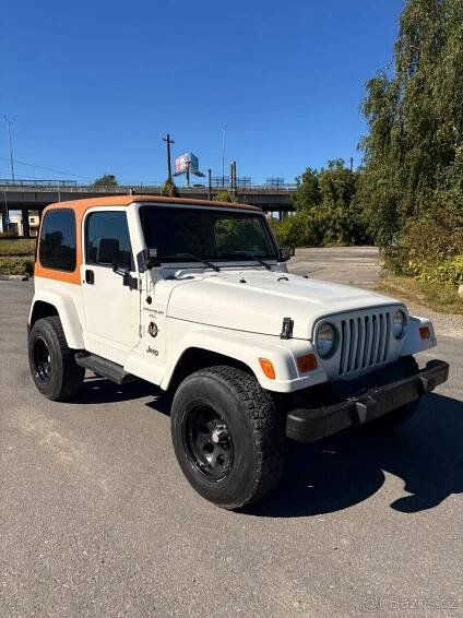Jeep Wrangler 4.0 L6 manual - Prostějov