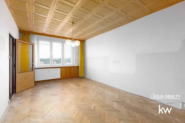 Prodej bytu 2+1, 67 m2 - Ostrov