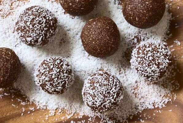 Recept na margotkové kuličky: Nepečené vánoční cukroví, po kterém se zapráší