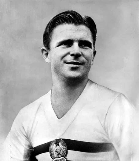 Puskás Ferenc international.