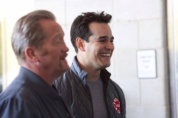Chicago Fire - Red Waterfall - Z filmu - Alberto Rosende
