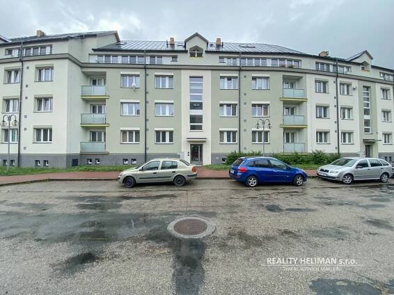 Prodej atypického bytu 3 KK, Náměšť nad Oslavou, ulice Husova, 97 m2 – www.realityheliman.cz