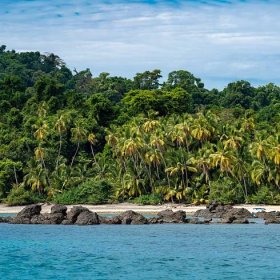 Panama : z jihu na sever, od Tichého oceánu ke Karibiku, před kanál a zpět. - Live and Tavel