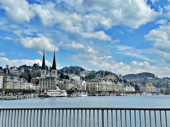 Zug nach Zürich