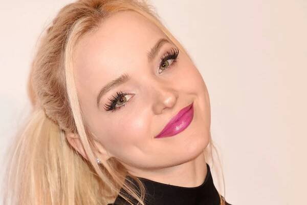 Dove Cameron Actress Wallpaper