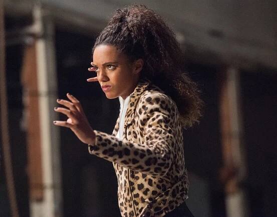 Legendy zítřka - Compromised - Z filmu - Maisie Richardson-Sellers