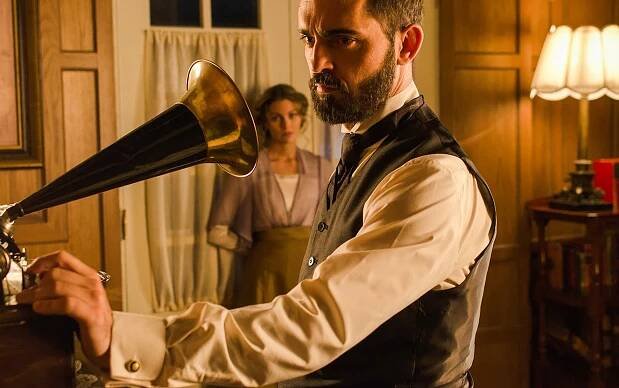 Grand Hotel - Panenská krev - Z filmu - Amaia Salamanca, Pedro Alonso