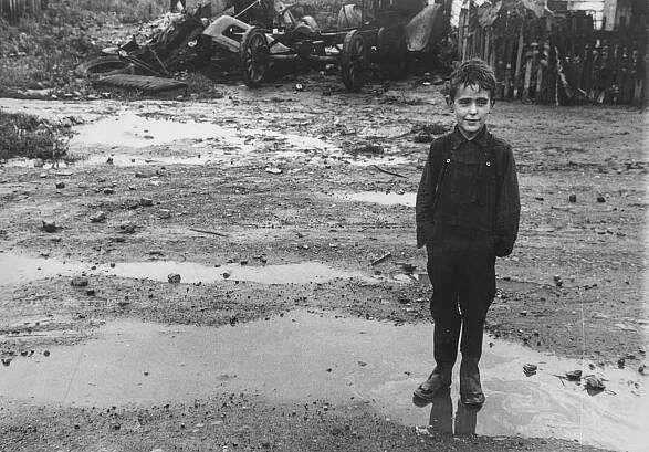 Ben Shahn, Dweller in Circleville's 'Hooverville, ' central Ohio, 1938