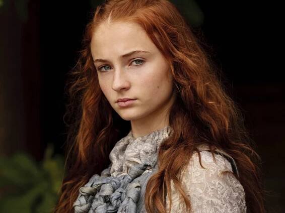 Mladá Sophie Turner v 1. sérii Hry o trůny
