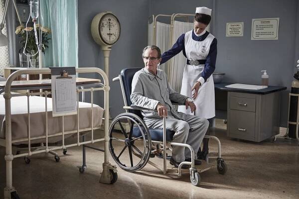 Anton Lesser, Amy Marston - Endeavour - Lazaret - Z filmu