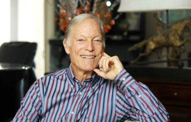Mužný Richard Chamberlain. Na plátně sváděl ženy, v soukromí miloval muže