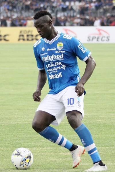 Ezechiel N'Douassel