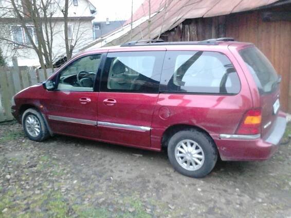 2000 Ford Windstar 3.0 V6 benzín 108 kW