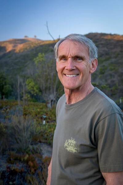 Newsmakers : Fast Start for Bennett - Steve Bennett for Assembly