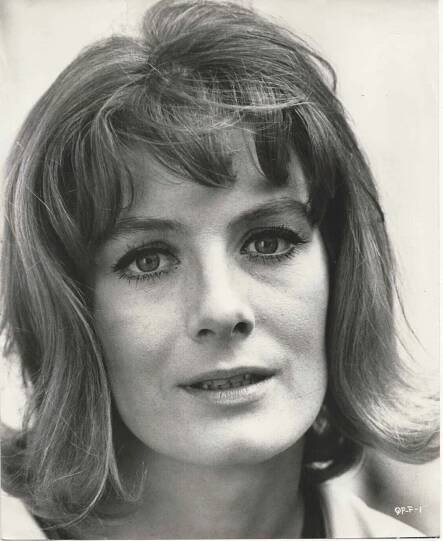 File:Vanessa Redgrave - Vintage Portrait.png - Wikimedia Commons