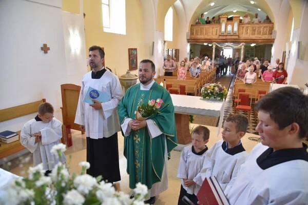 Nový duchovní správce v naší farnosti - Oficiální stránky obce Horní Němčí