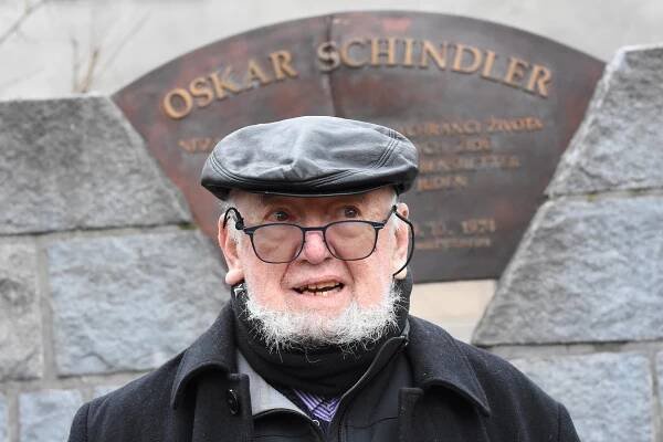 Schindler byl děvkař, zrádce i šampion lidství, tvrdí autor Schindlerova seznamu