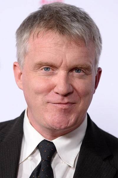 Anthony Michael Hall herec