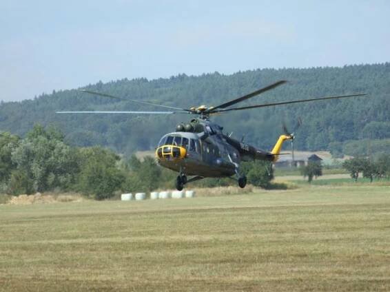 Aeroklub Hořice-Den otevřeného letiště 10.9.2016 - Obec Holovousy