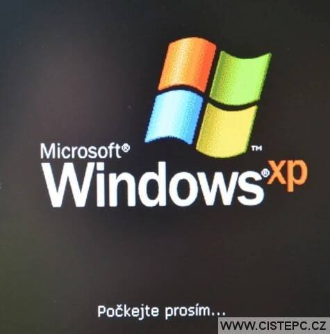 V průběhu Instalace Windows XP bude počítač několikrát restartován
